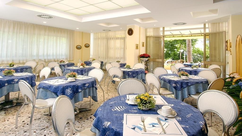 Hotel Cristina Hospitality Centrale (Adults Only) Riccione Dış mekan fotoğraf